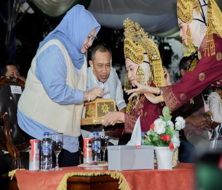 Bupati Bengkalis saat kegiatan Paripurna Rakyat.(foto: zulkarnaen/halloriau.com)
