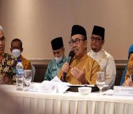 Gubernur Riau Syamsuar saat pertemuan dengan BPDPKS di Pekanbaru (foto/int)