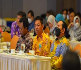 Bupati Rohil Afrizal Sintong menghadiri Rakor Gubernur se-Sumatera