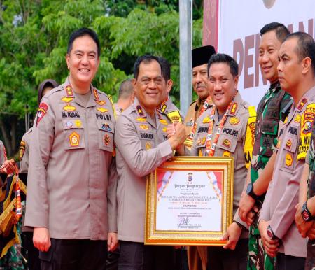 Kapolres Kepulauan Meranti, 
AKBP Andi Yul Lapawesean meraih anugerah atas prestasi kinerja Kapolres terbaik Satwil jajaran Polda Riau tahun 2023.