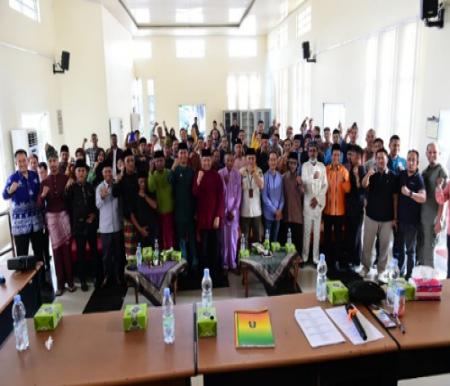 Para pengurus LAMR Kota Pekanbaru saat rapat perdana.(foto: istimewa)