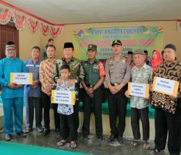 Bupati Sukiman, saat menghadiri Rapat Anggota Tahunan (RAT) Koperasi Unit Desa (KUD) Sari Usaha Tani, Kecamatan Kunto Darussalam.