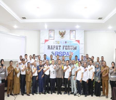 Satlantas Polres Pelalawan dalam kegiatan Forum RSPA.(foto: andi/halloriau.com)