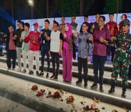 Bupati Pelalawan, Zukri resmikan Taman Kenangan Pangkalan Kerinci (foto/andi)