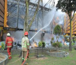 Suasana Gedung MPP saat terjadi kebakaran (foto/int)