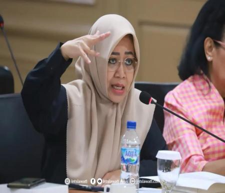 Senator asal Provinsi Riau, Intsiawati Ayus menyoroti real count KPU (foto/int)