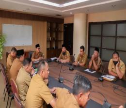Pertemuan Pemkab Bengkalis-Siak membahas tapal batas di Kantor Gubernur Riau.(foto: zulkarnaen/halloriau.com)