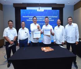 Direktur Infrastruktur dan Teknologi PGN Achmad Muchtasyar dalam Penandatangan Kesepakatan Inisiatif Strategis Pembangunan Small Land Based Terminal Regasifikasi LNG RU IV Cilacap, 25 Juli 2022.
