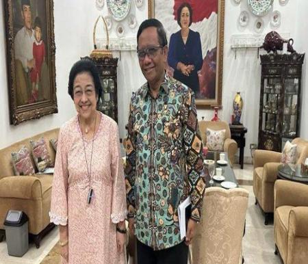Ketum PDIP, Megawati bersama Mahfud MD (foto/int)