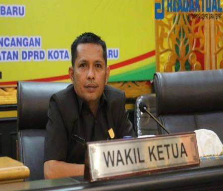 Wakil Ketua DPRD Pekanbaru, Tengku Azwendi Fajri.(foto: int)