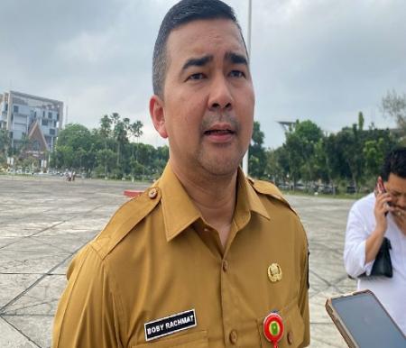 Kepala Dinas Tenaga Kerja dan Transmigrasi (Disnakertrans) Riau, Boby Rachmat turunkan tim ke PT TBS (foto/Yuni)