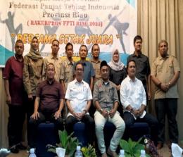 jajaran pengurs Pengprov FPTI Riau dalam Rakerprov 2022.(foto: rahmat/halloriau.com)