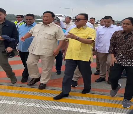 Rusli Zainal (baju kuning) sambut dan dampingi Prabowo Subianto kampanye, Selasa (9/1/2024) 