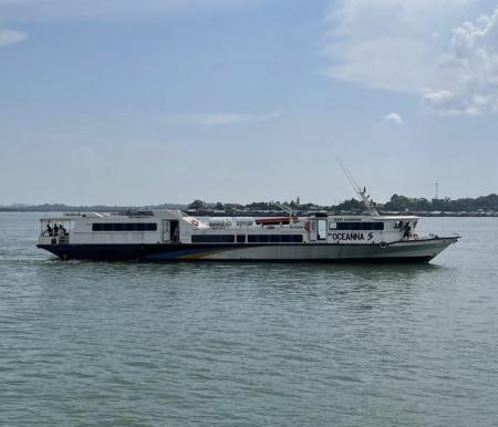 kapal MV Oceanna 5 yang akan melayani rute Selatpanjang-Muar, Malaysia