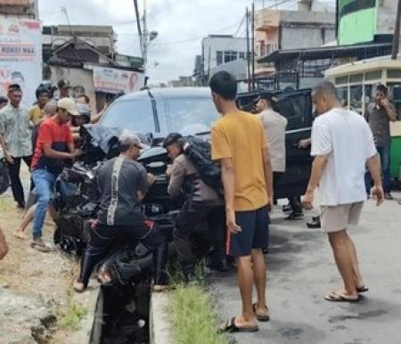 Sopir mobil Mitsubishi Xpander maut yang tabrak warga di Pekanbaru, ditetapkan sebagai tersangka. 
