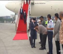 Wakil Presiden RI Ma’ruf Amin beserta istri Wury Estu Handayani tiba di Indonesia usai melaksanakan ibadah haji (foto/int)