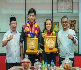 Wakil Ketua DPRD Riau sambut atlet peraih 3 medali di SEA Games Kamboja, Muhammad Hafiz dan Wan Annisa (foto/rinai)