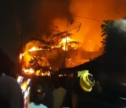 Kebakaran di Disdik Riau.(foto: istimewa)