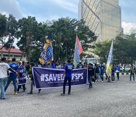 Aksi damai Asykar Theking masih berlangsung di Pekanbaru (foto/int)