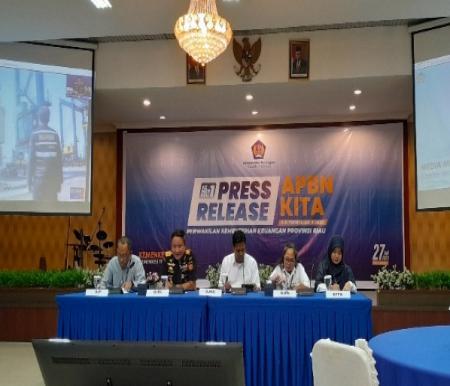 DJPb saat ekspos belanja APBN di Riau (foto/bayu)