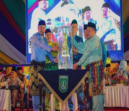 Kafilah Pekanbaru Juara Umum MTQ ke-42 Riau.(foto: int)