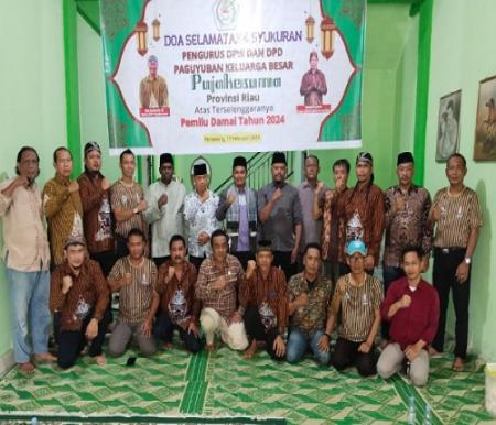 Pujakesuma Riau gelar syukuran kemenangan Prabowo-Gibran.(foto: diana/halloriau.com)