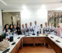 Plt Kadisdik Riau, M Job audiensi dengan BKH PGRI Riau (foto/ist)
