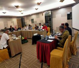 Pertemuan pihak hotel dan restoran di Pekanbaru dengan Ketua PHRI Riau.