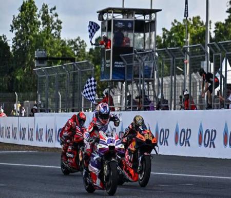 Jorge Martin, Binder dan Bagnaia saat race MotoGP Thailand 2023.(foto: int)