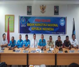 Ekspos kasus narkoba di kantor BNN Riau.