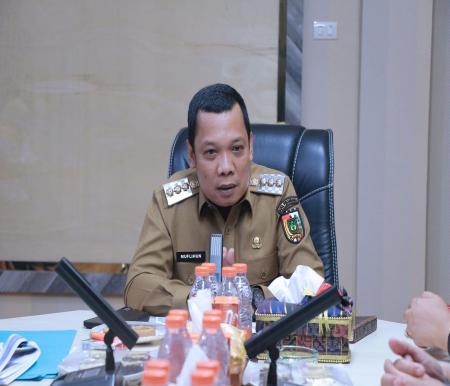 Pj Walikota Pekanbaru, Muflihun akui tak maksimal perbaiki jalan rusak (foto/int)