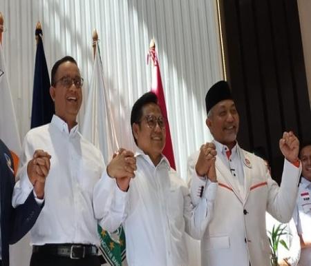 Presiden PKS Ahmad Syaikhu (kanan) sambut langsung Anies dan Cak Imin disambut langsung (foto/detik)