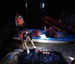 Tim SAR menemukan jasad pelajar SMA yang tenggelam di Sungai Mandau (foto/bayu)