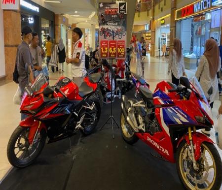 Honda Sport Motoshow di Mal SKA Pekanbaru.(foto: mg1/halloriau.com)