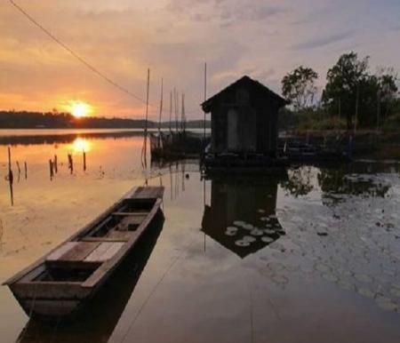 Spot sunset di Danau Buatan Pekanbaru (foto/int)