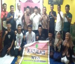 Mantan Bupati Meranti, Irwan Nasir meninjau langsung kondisi kafilah Meranti di MTQ XL Riau di Bagansiapiapi