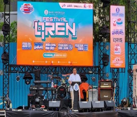 Kakanwil BI Riau, Muhamad Nur saat penutupan PQN Riau 2023 dalam Festival QREN 2023 di Pekanbaru.(foto: barkah/halloriau.com)
