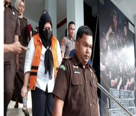VA, Bendahara Pengeluaran di UIN Suska Riau ditahan di Lapas Perempuan Pekanbaru (foto/antara)
