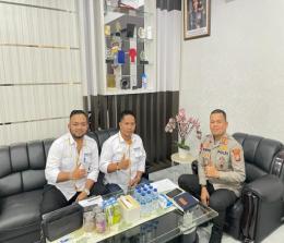Pengacara Endang Suparta menemui Kapolres Pelalawan, AKBP Suwinto di ruang kerjanya (foto/ist)