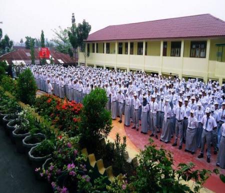 SMA di Riau belajar selama Ramadan.(ilustrasi/int)