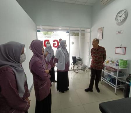 Klinik Pratama YLPI Riau raih sertifikat akreditasi Paripurna oleh Kementerian Kesehatan Republik Indonesia, Sabtu (16/12/2023).