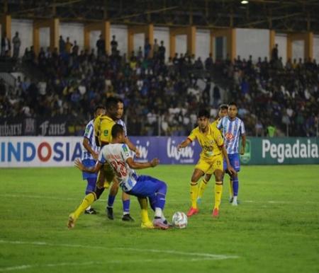 Semen Padang, Persiraja, dan Sriwijaya FC bersaing ketat di klasemen Liga 2 (foto/int)