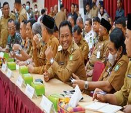 Wabup Rohil Hadiri Rakor Persiapan Kunker Presiden Jokowi ke Riau (foto/int)