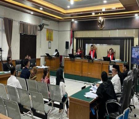 Sidang lanjutan korupsi M Adil, Bupati Kepulauan Meranti nonaktif (foto/tribun)