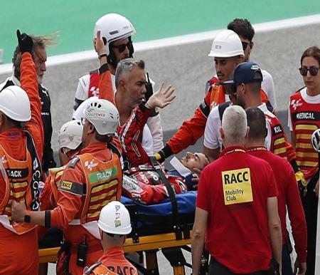 Francesco Bagnaia mengalami kecelakaan hebat di awal putaran pertama MotoGP Catalunya 2023
