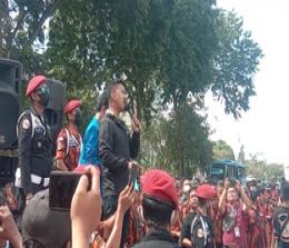 Massa Gerakan Pemuda Mahasiswa Pekanbaru Peduli Keadilan dan MPC Pemuda Pancasila Pekanbaru berdemo (foto/bayu)
