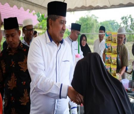 Bupati Siak resmikan pasar Ramadan Kampung Dalam Siak.(foto: diana/halloriau.com)