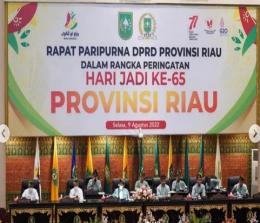 DPRD Provinsi Riau menggelar rapat paripurna yang pimpin langsung oleh Ketua DPRD Provinsi Riau, Yulisman, bertempat di Ruang Rapat Paripurna DPRD Riau, Selasa (09/08/2022).