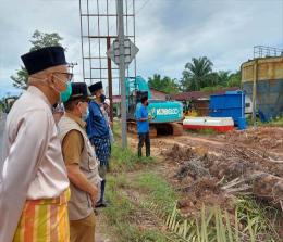 Walikota Dumai H Zulkifli As meninjau Intake Proyek Air SPAM Kota Dumai di Bukit Timah, Selasa (4/7/2020).