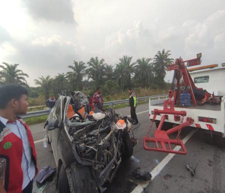 Kecelakaan tersebut terjadi di KM 46/200 Jalur A Kecamatan Kandis (foto/bayu)
